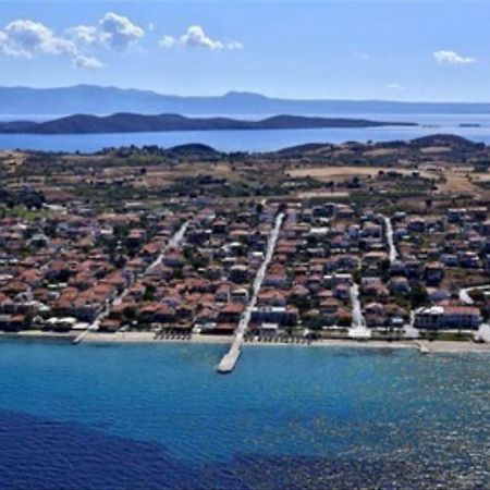Almira - rooms to let Nea Roda Esterno foto