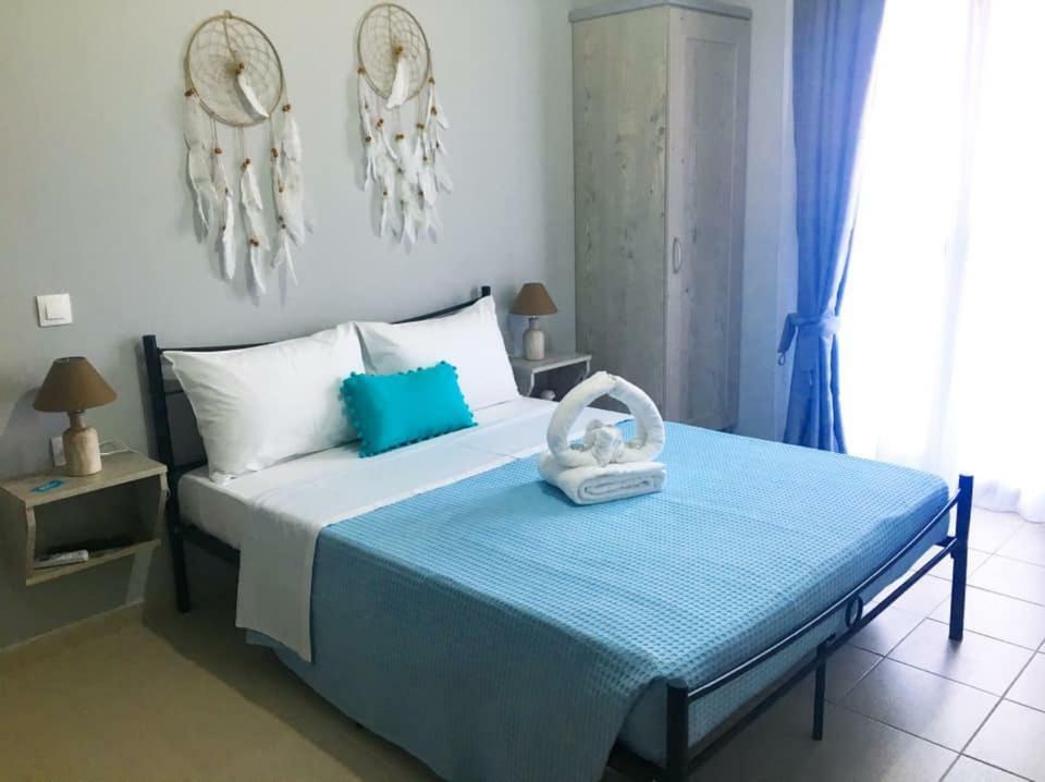Almira - rooms to let Nea Roda Esterno foto